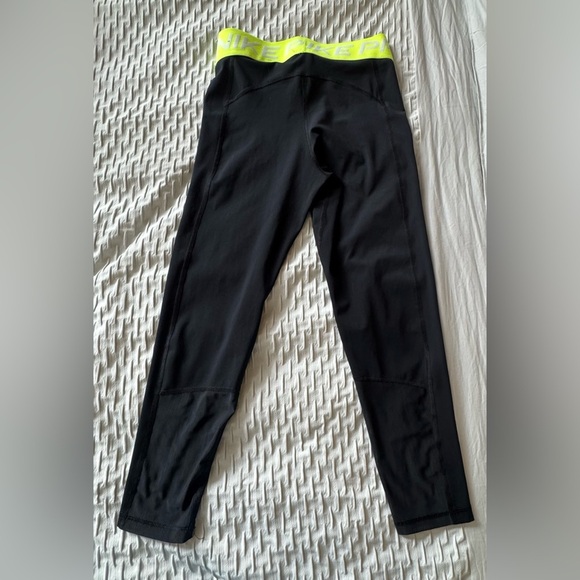 Nike Women's Pro 365 Black/Volt Mid Rise  ankle Leggings - Picture 5 of 7